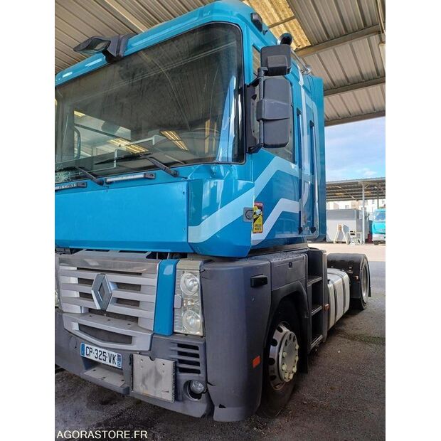 2009 Renault Magnum-42300959