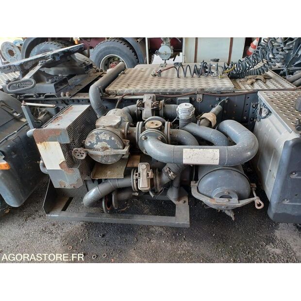 2009 Renault Magnum-42300965