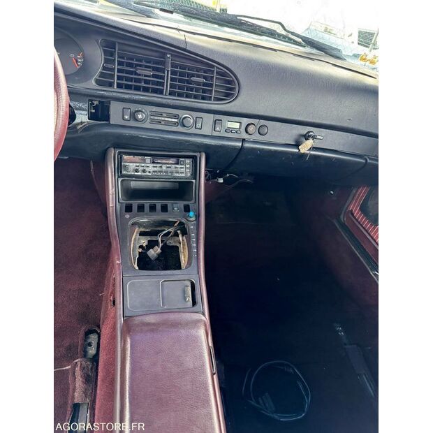 1988 PORSCHE 944-42300973