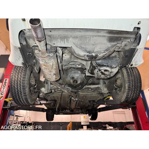 1988 PORSCHE 944-42300989
