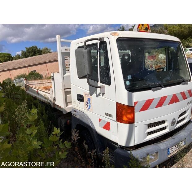 2006 NISSAN Atleon-42301230