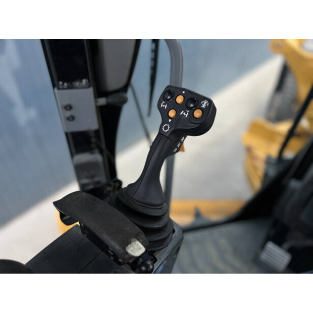 2012 Caterpillar 140M2 AWD-42301565