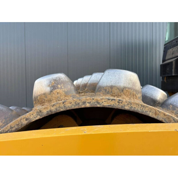 2011 Caterpillar CP74-42301769