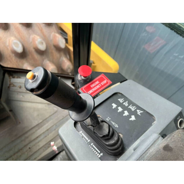 2011 Caterpillar CP74-42301785