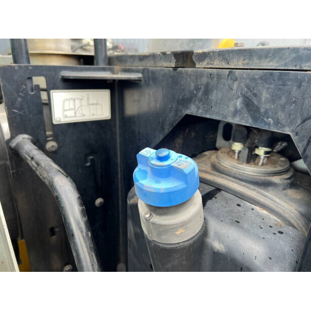 2017 Caterpillar M318F-42302012
