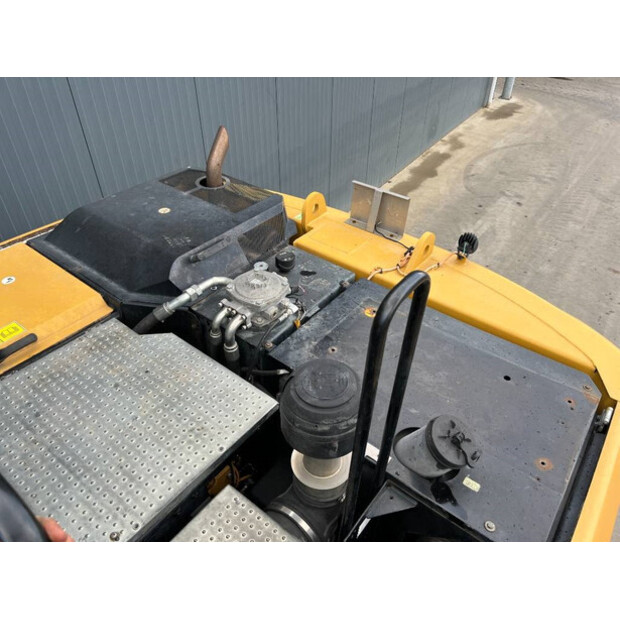 2017 Caterpillar M318F-42302013