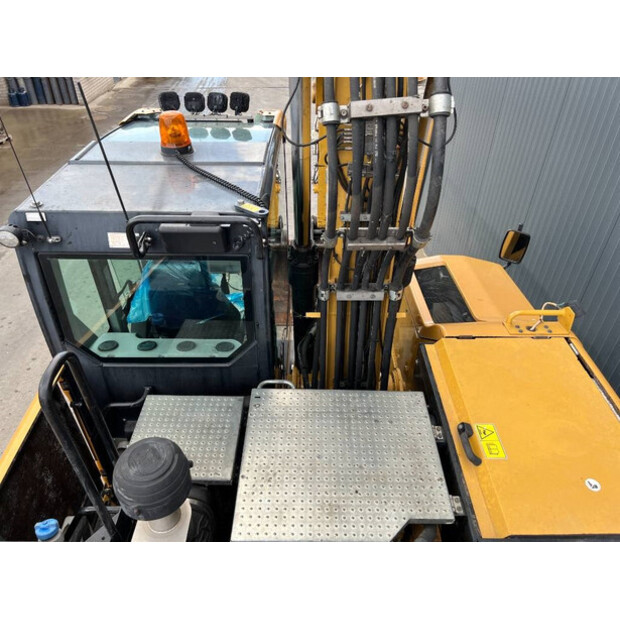 2017 Caterpillar M318F-42302014