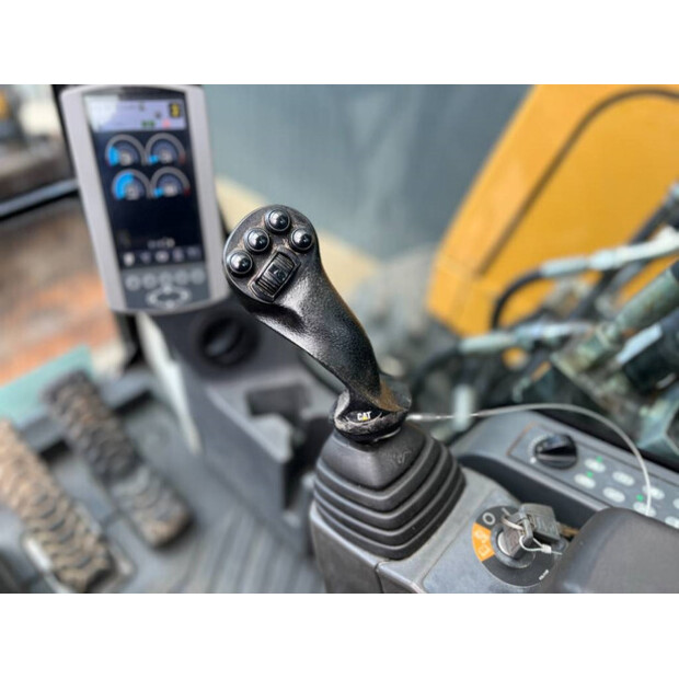 2017 Caterpillar M318F-42302039