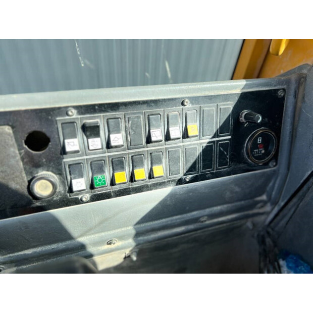 2004 Volvo L60E-42302073