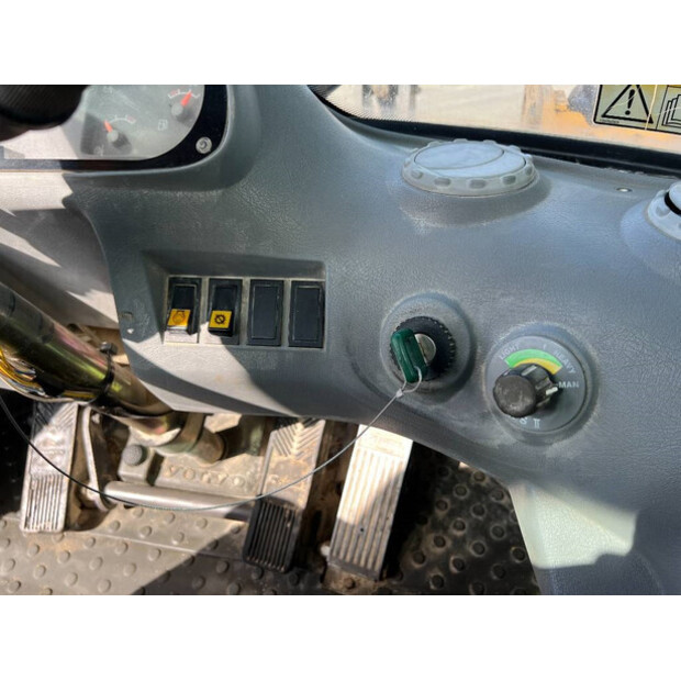 2004 Volvo L60E-42302076