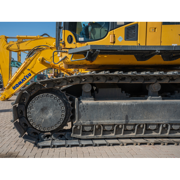 2019 Komatsu PC850-8R1-42302858