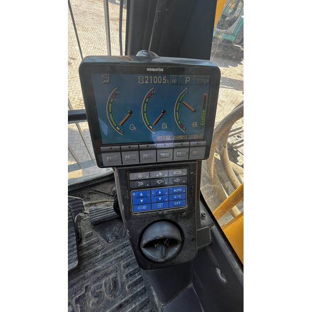 2019 Komatsu PC850-8R1-42302865