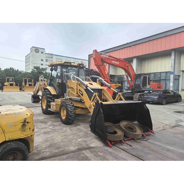 2021 Caterpillar 420F-42304224