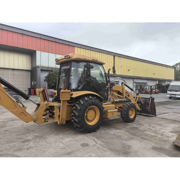 2021 Caterpillar 420F-42304233