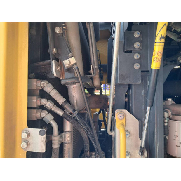 2021 Komatsu WA380-8E0-42304439
