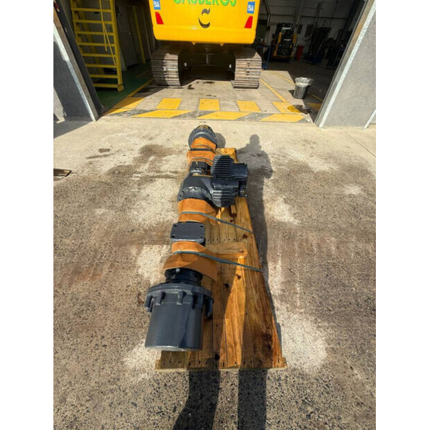 2024 Komatsu WA100M-8-42304518