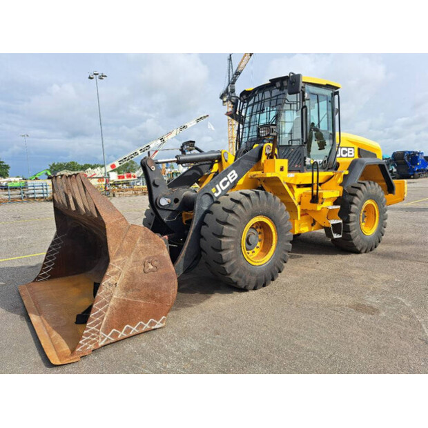 2017 JCB 427ZX-42305060