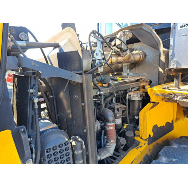 2017 JCB 427ZX-42305079