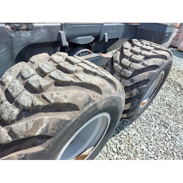 2018 Komatsu 931XC-1-42310381