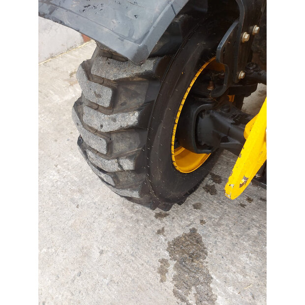 2021 JCB 525-60-42313760
