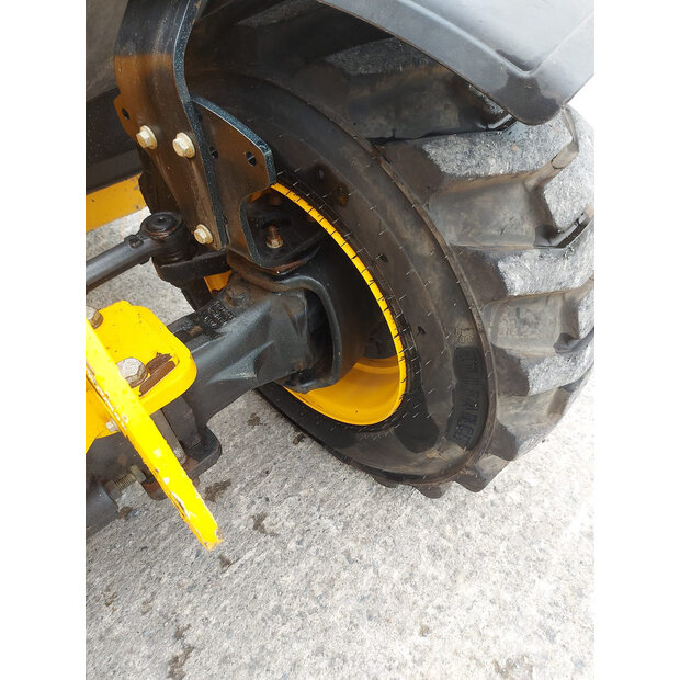 2021 JCB 525-60-42313761