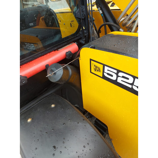 2021 JCB 525-60-42313762