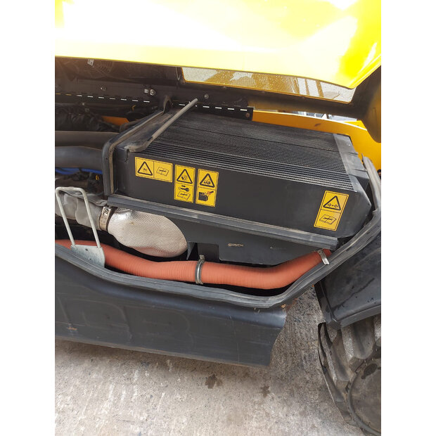 2021 JCB 525-60-42313763