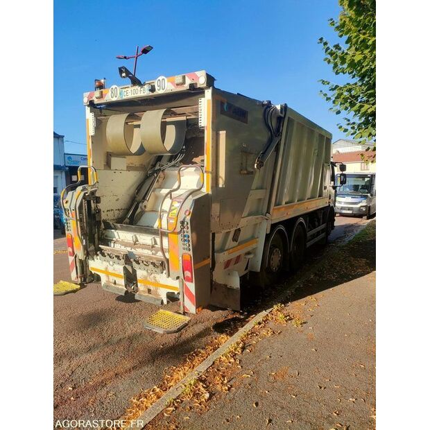 2012 Renault PREMIUM-42318719