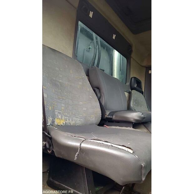 2001 Renault PREMIUM-42318755