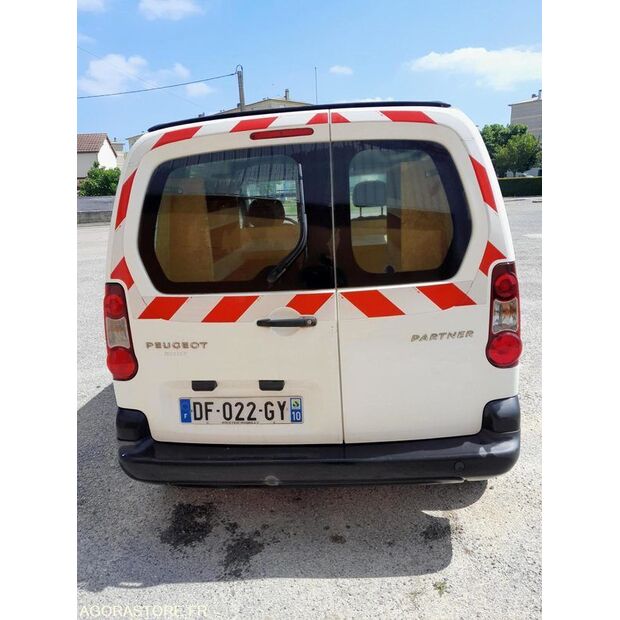 2014 Peugeot PARTNER-42318980