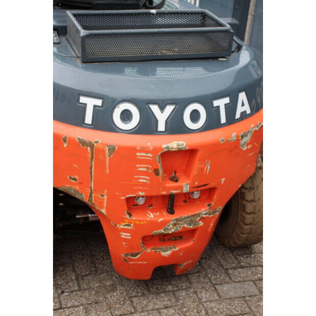 2018 Toyota 8FBMT50-42320006