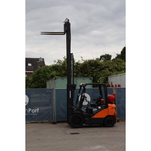 2019 Doosan G25P-7-42320208