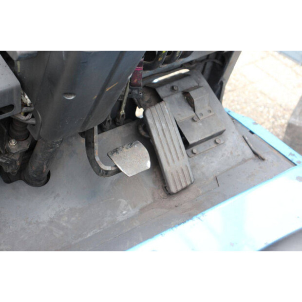 2003 Toyota 5FBE15-42320721