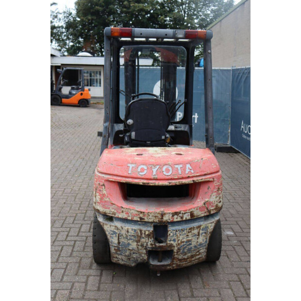 2005 Toyota 62-7FDF25-42321144