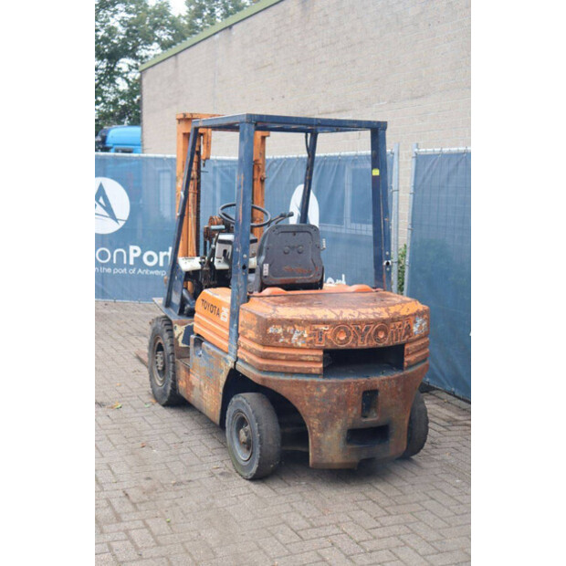 Toyota 5FD25-42321202