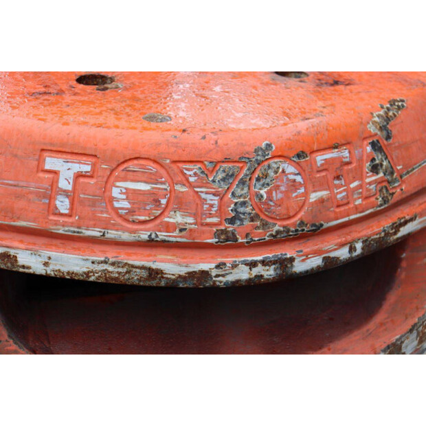 2002 Toyota 02-7FDF30-42321292
