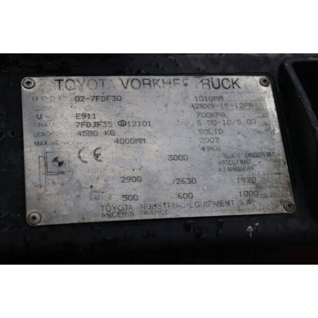 2002 Toyota 02-7FDF30-42321305