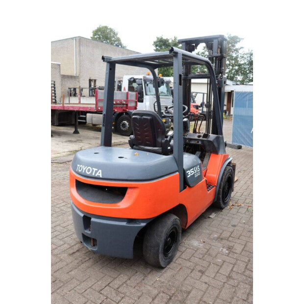 Toyota 7FDJF35-42321580