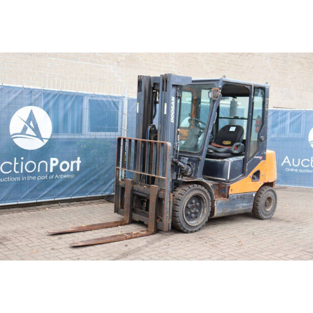 2013 Doosan D30S-5-42321843