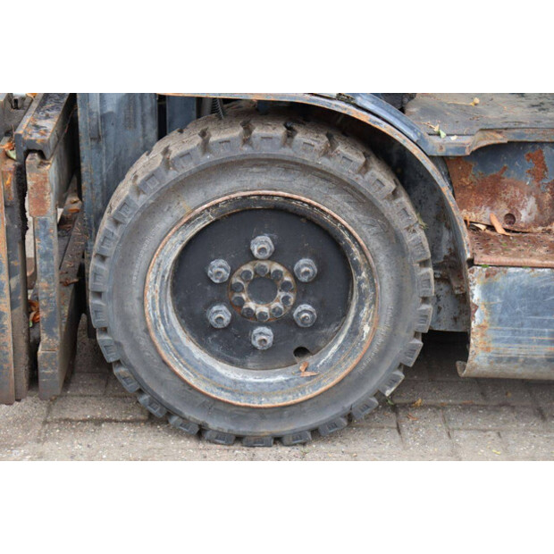 2013 Doosan D30S-5-42321859