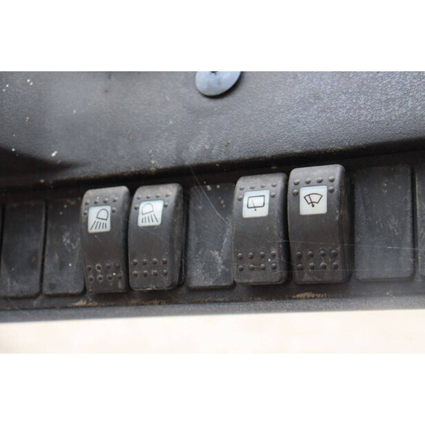2004 ليندي H25T-42322024