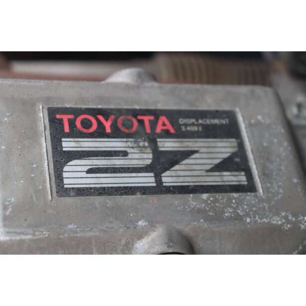 2005 Toyota 02-7FDF30-42322065