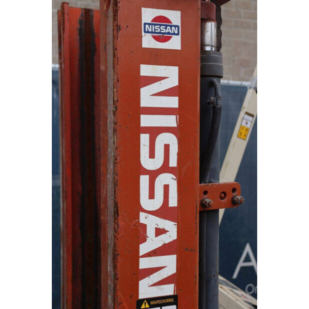1990 NISSAN EH02A25-42322377