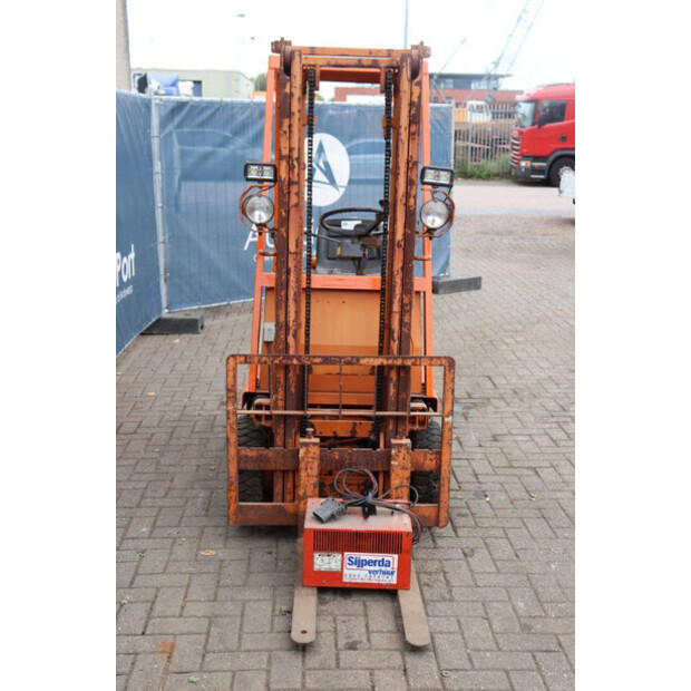 Toyota 2F6L9-42323427