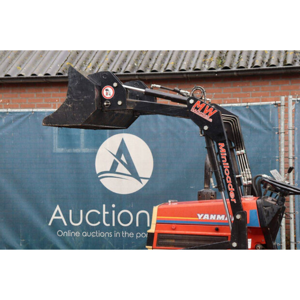YANMAR F15D-42324320