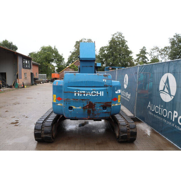 2001 هيتاشى HX140B-42324839