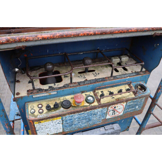 2001 هيتاشى HX140B-42324847