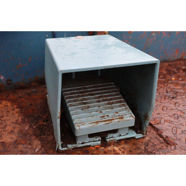 2001 هيتاشى HX140B-42324853