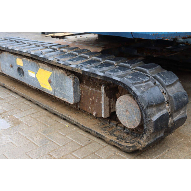 2001 هيتاشى HX140B-42324861