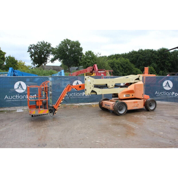 JLG M450AJ-42325256